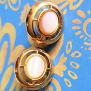 Gold & Cream Pearl Circular Earrings